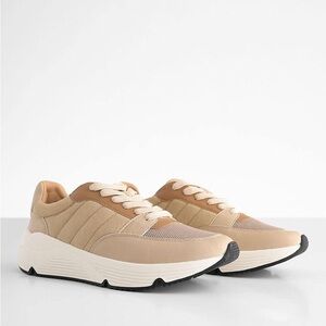 Oasis Society Violet Lace Up Sneaker